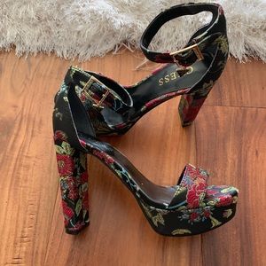 🖤 Never Worn Guess Floral Platform Heels